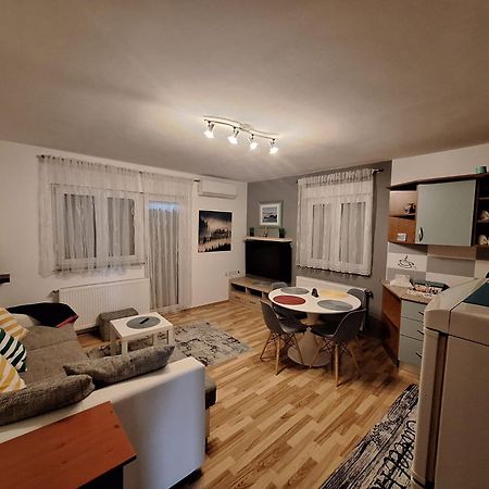 Apartman Trio Maksimir Zagreb Exteriör bild