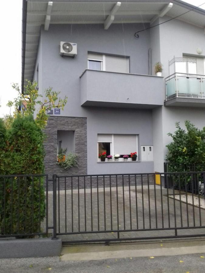 Apartman Trio Maksimir Zagreb Exteriör bild